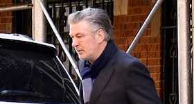 Alec Baldwin demandado por la familia de Halyna Hutchins