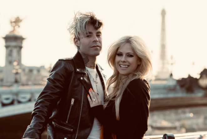 avril lavigne comprometida mod sun en paris