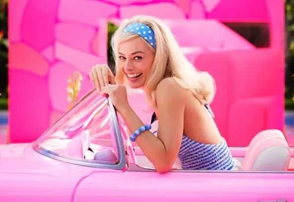 Margot Robbie como Barbie