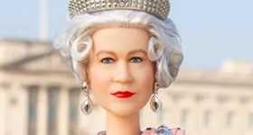 The Queen Elizabeth II recibe una Barbie en su cumple y Jubileo