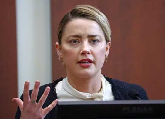 Amber Heard editó las fotos de sus golpes Contra interrogatorio