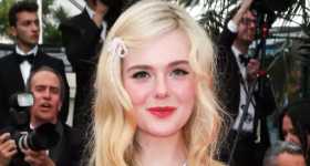 Ellen Fanning reacciona al elogio de Tom Cruise en Cannes