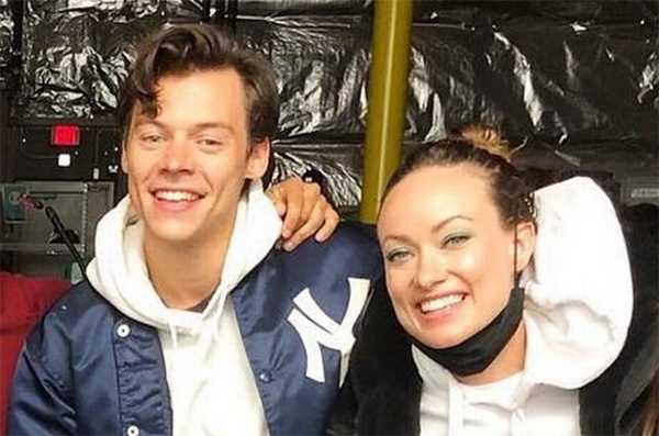 harry styles habla de olivia directora