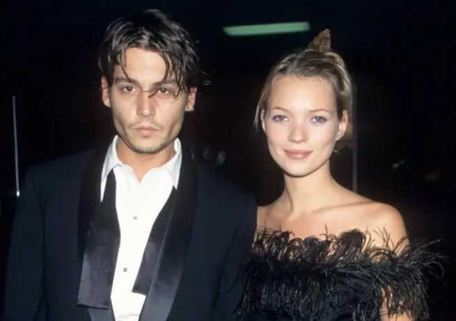 Johnny Depp y Kate Moss en 1995