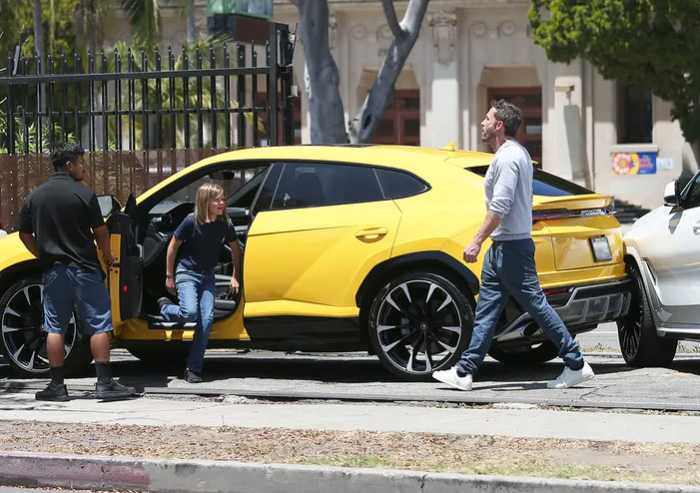 El hijo de Ben Affleck choca un Lamborghini