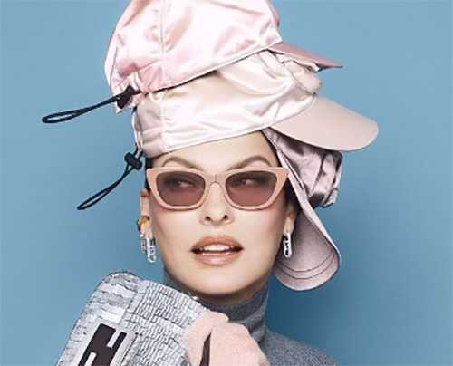 Linda Evangelista para Fendi