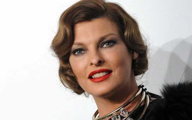 Linda Evangelista llegó a acuerdo en su demanda a CoolSculpting