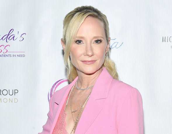 Anne Heche es investigada por conducir ebria