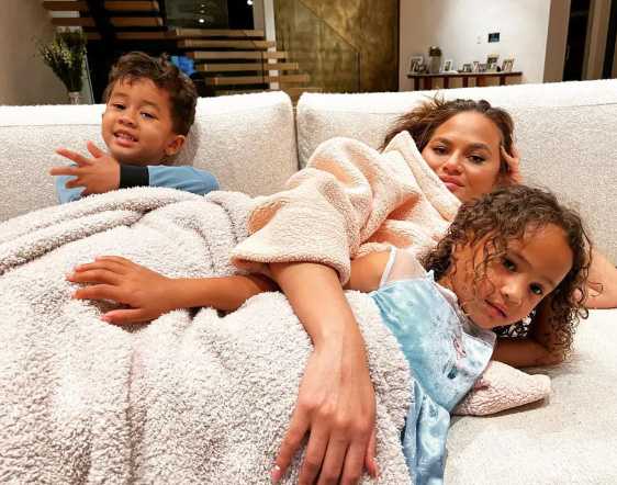 chrissy teigen children