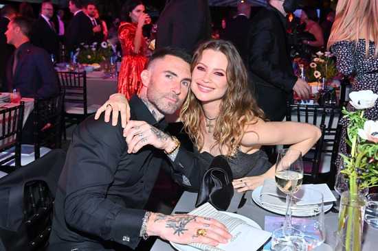 Adam Levine niega affair con modelo de IG