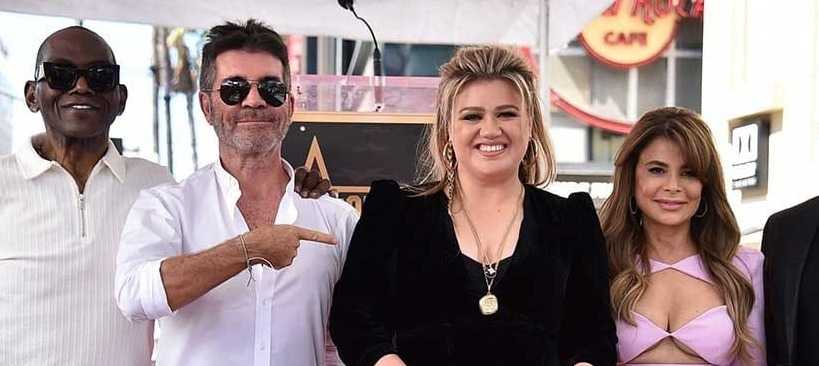 Kelly Clarkson recibe estrella Paseo de la Fama de Hollywood