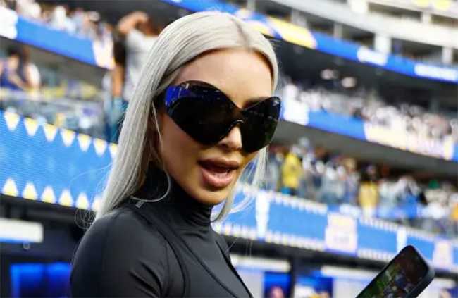 Kim Kardashian abucheada en el juego de los Rams