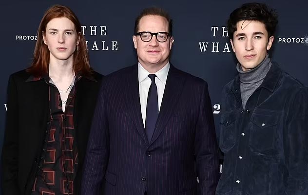 Brendan Fraser con sus hijos al screening de The Whale