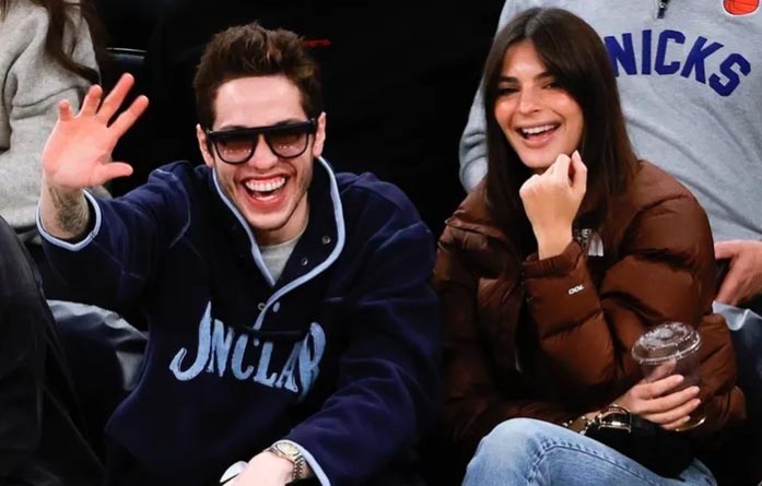 Pete Davidson y Emily Ratajkowski en el juego de los Knicks