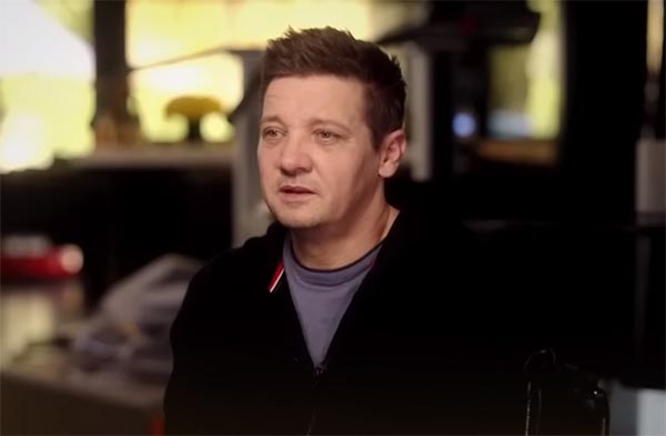 Jeremy Renner da primera entrevista desde su accidente