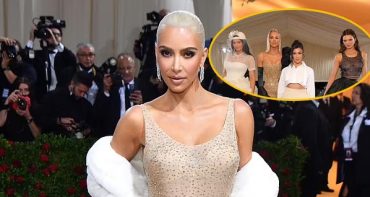 Kim Kardashian y sus hermanas fuera del Met Gala 2023