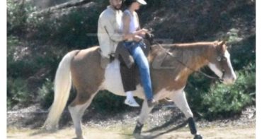 Kendall Jenner y Bad Bunny a caballo