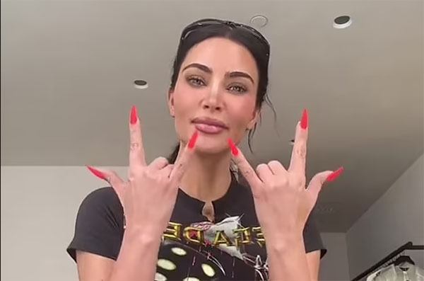 kim disfrazada rockera tiktok