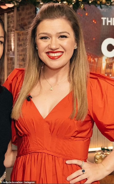 kelly clarkson flaca