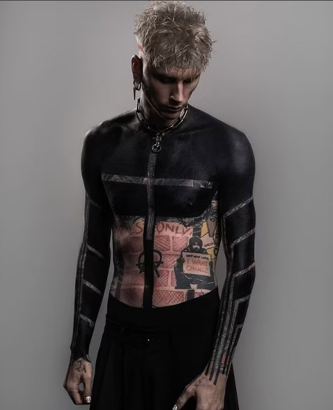 machine gun kelly nuevo tatuaje