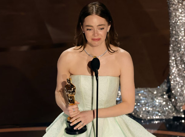 emma stone oscars 2024