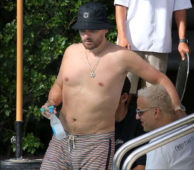 scott disick dad bod