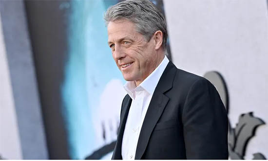 Hugh Grant critica a agentes de inmigración del aeropuerto de Londres