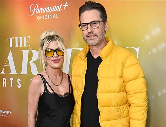Tori Spelling y su nuevo novio Ryan Cramer 