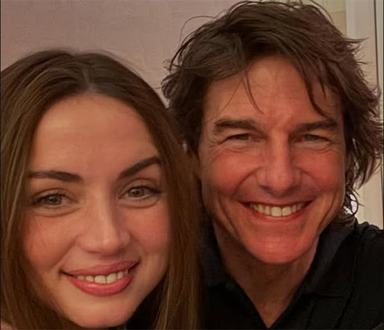 Katie Holmes da like a post que confirma el romance de Tom Cruise y Ana De Armas