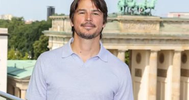 Josh Harnett hospitalizado tras accidente de tránsito en Canadá