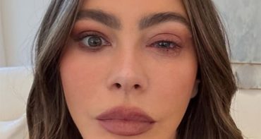 Sofia Vergara y su ojo presentan la red carpet de los Emmys 2025