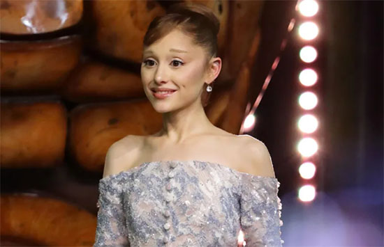 El incidente de Ariana Grande agredida por un fan en Singapur