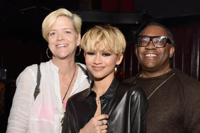 La mamá de Zendaya reacciona a la noticia de su boda