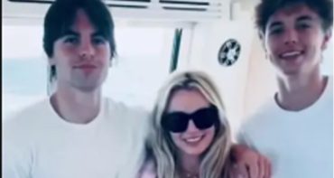 Hijos de Britney Spears son modelos debutan en el Paris Fashion Week