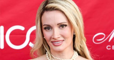 Holly Madison reveló que se hizo un facelift